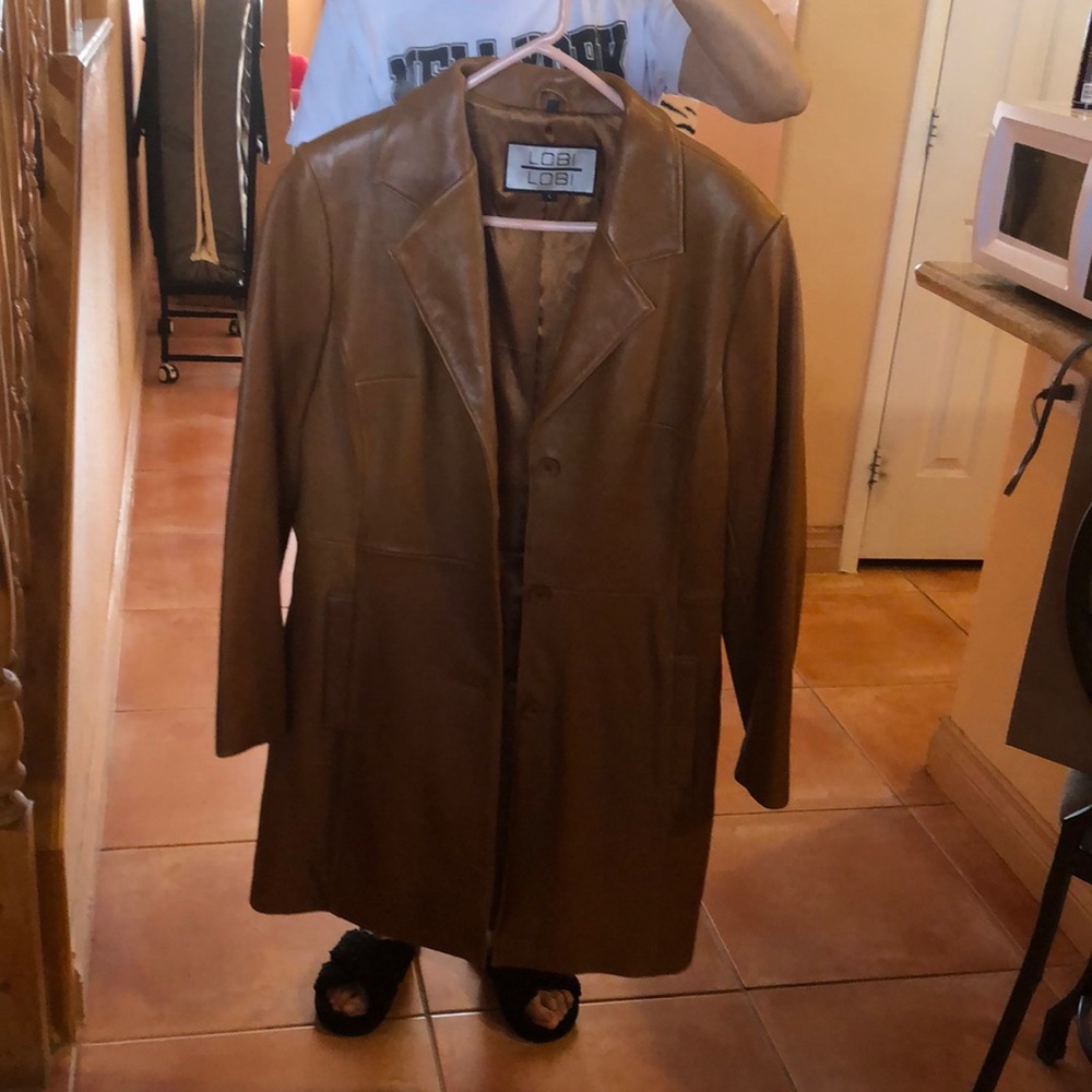 Vintage Lobi Lobi REAL LEATHER long coat.